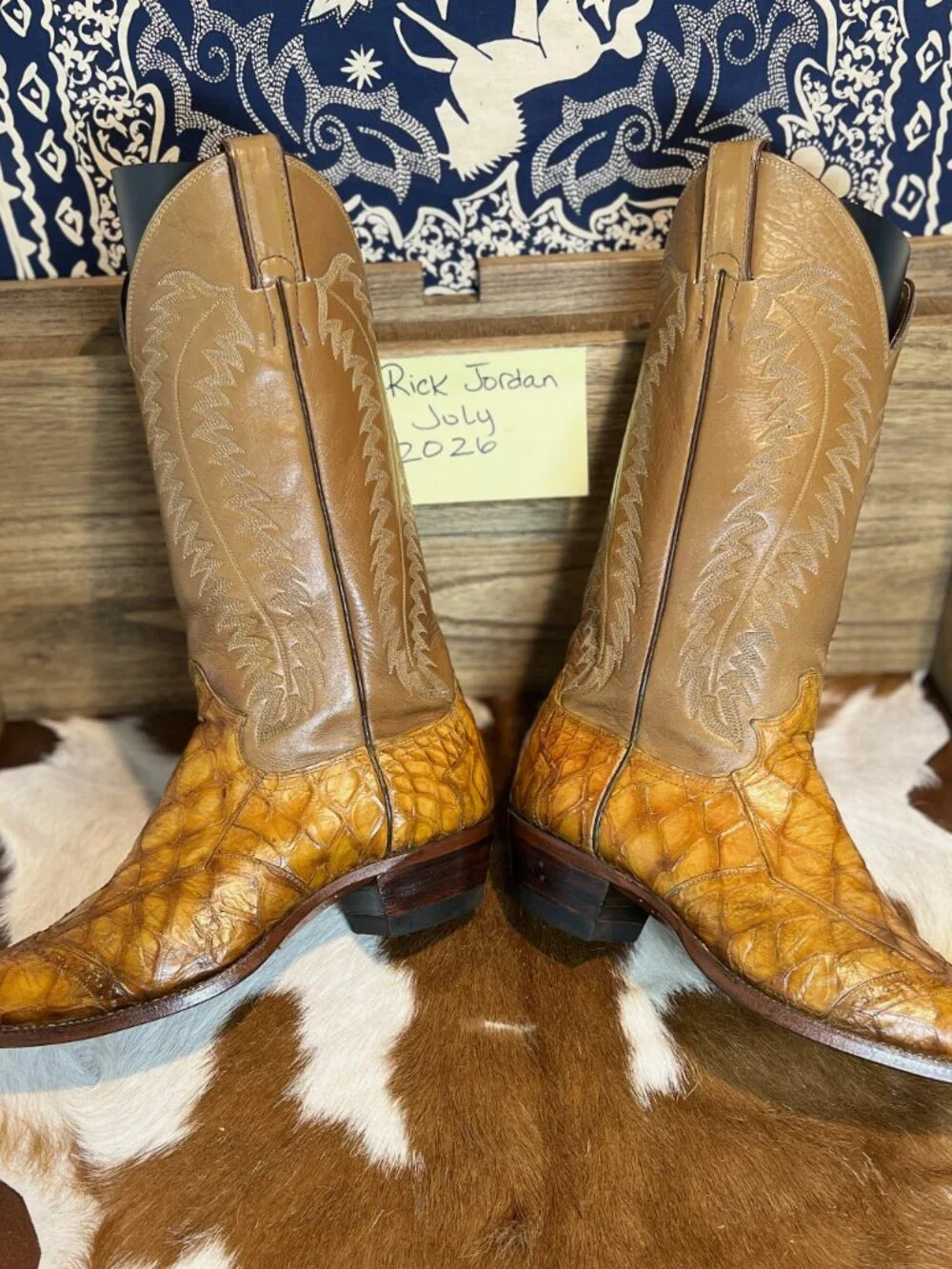 Justin's Genuine Exotic Leather Cowboy Boots in Men's Size 8.5D